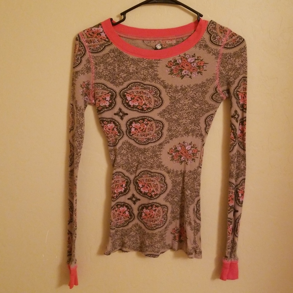 Long sleeve tshirt